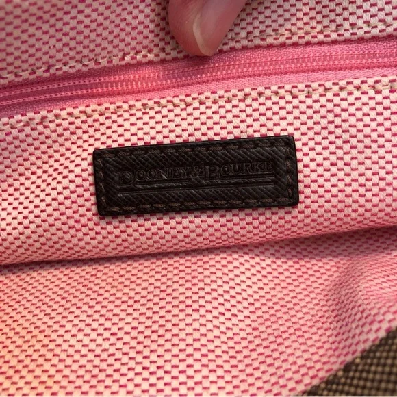 Dooney & Bourke Signature DB tote Crossbody NWOT - Picture 10 of 10